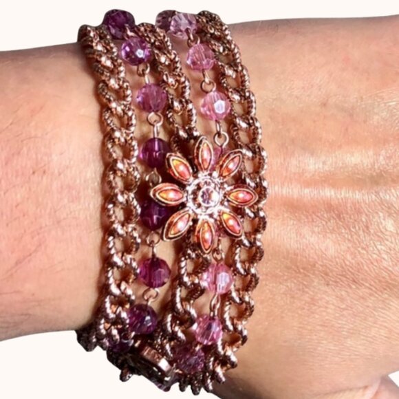 Elegant Multi-Strand Flower Bracelet - Picture 4 of 13